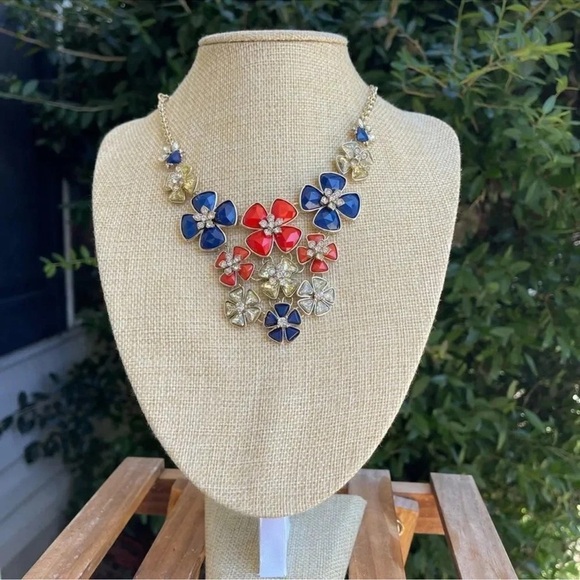 Vintage Multicolor Flower Gold Necklace - Picture 2 of 3